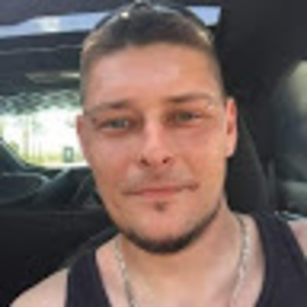 Meet your Posher, Devin